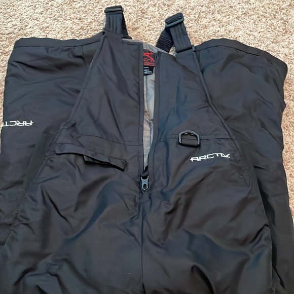 Youth XS Snowsuit - Picture 3 of 5